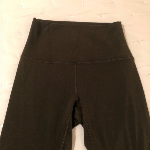 Align 25” Olive Legging - Picture 4 of 5